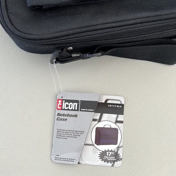 Notebook/Laptop Case 17” - Picture 10 of 13